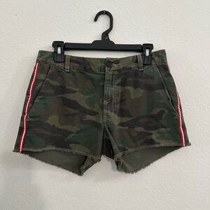 Antropologie sundry camo shorts Sz 26 NWT summer is coming 🔥